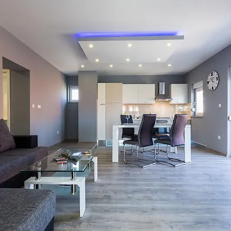 Guest house Marino 3*