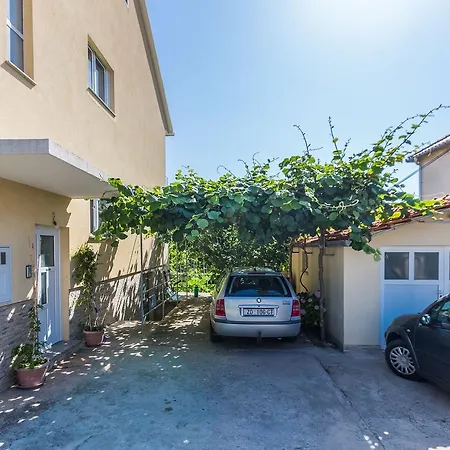 Marino Guest house
