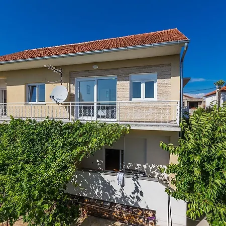 Marino Guest house 3*